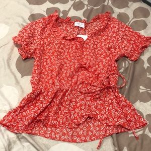 SUPER CUTE SPRING TOP! 💗